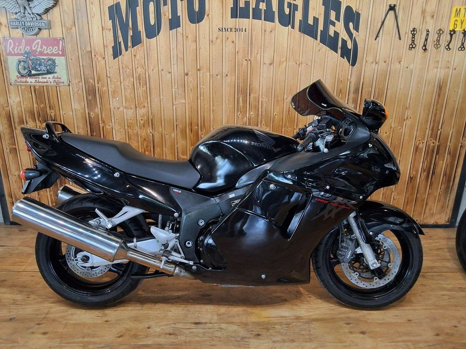 Honda CBR najszybszy motocykl świata CBR 1100 XX blackbird