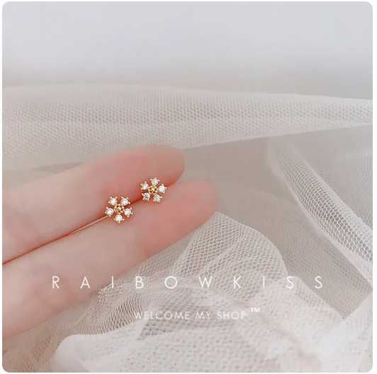 Kolczyki złote Kwiatuszki z kryształkami :) Piękne
