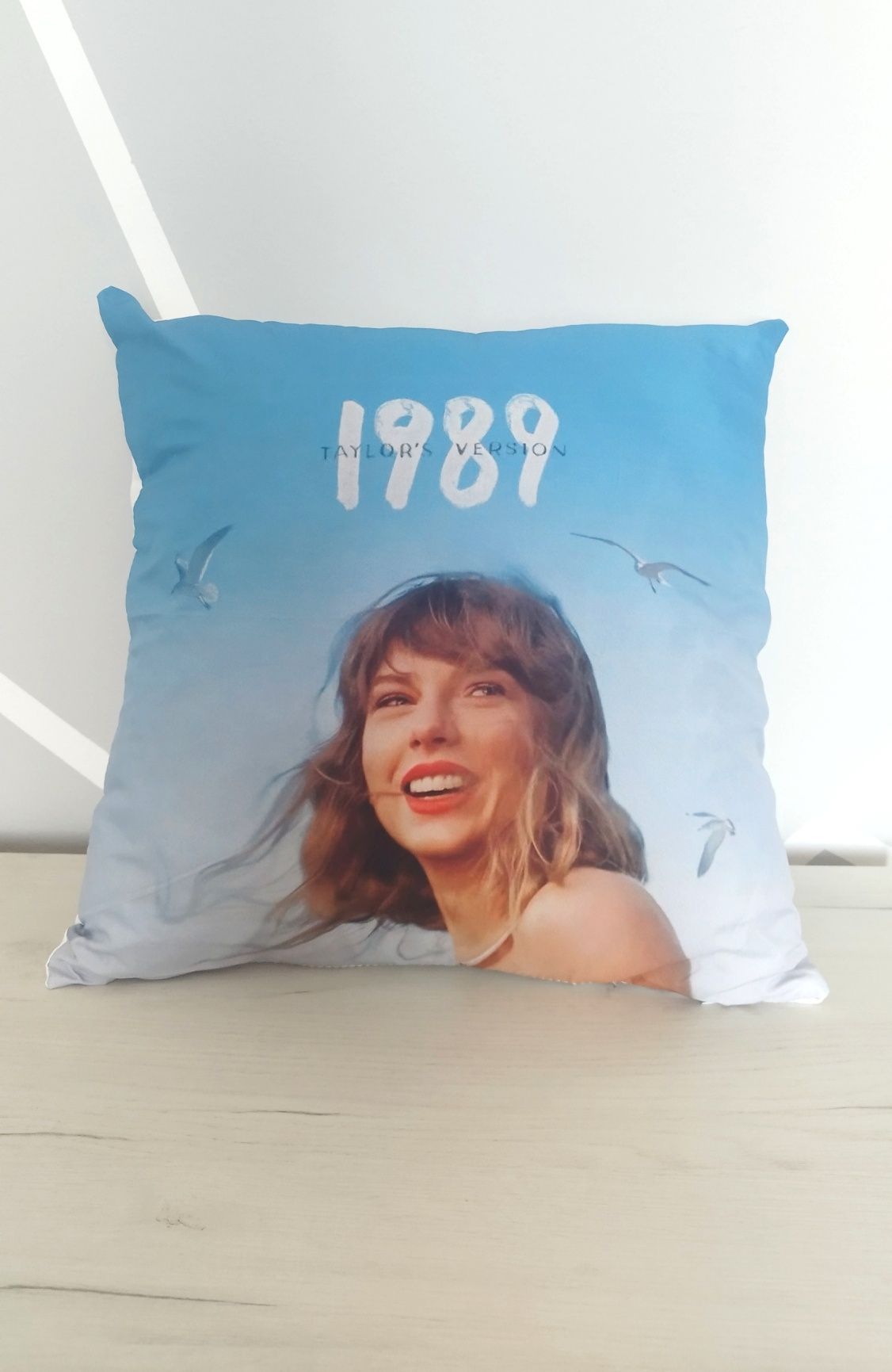 Poduszka Taylor Swift 1989TV 40x40