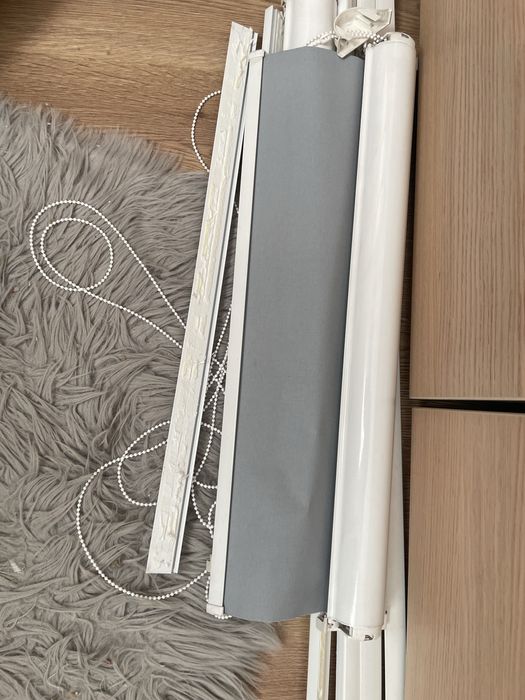 Rolety szare materialowe