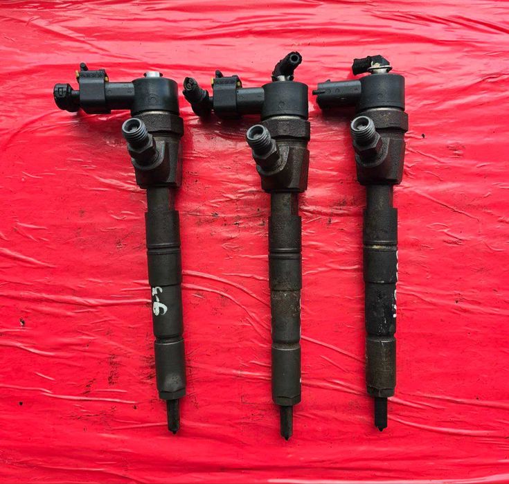 Форсунка 1.9CDTI Opel Astra H Signum Vectra C Zafira B Saab 9-3
