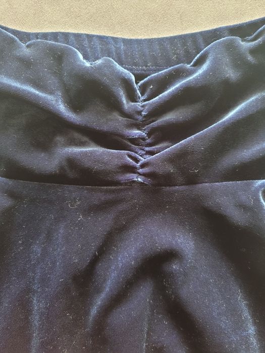 Welurowa spódniczka