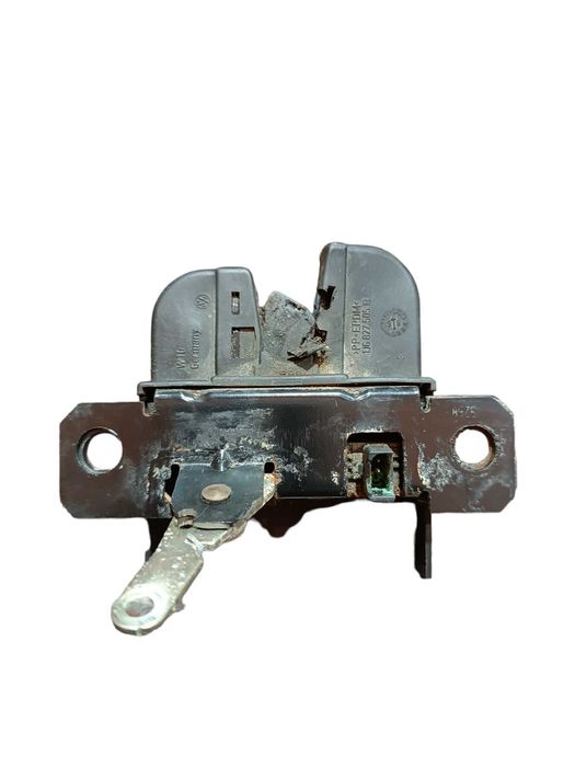 Zamek Klapy Bagażnika VW Golf 4 IV H Hatchback