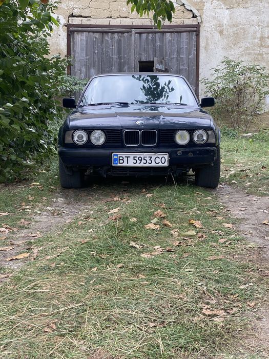 Продам Bmw E34 518 автомат