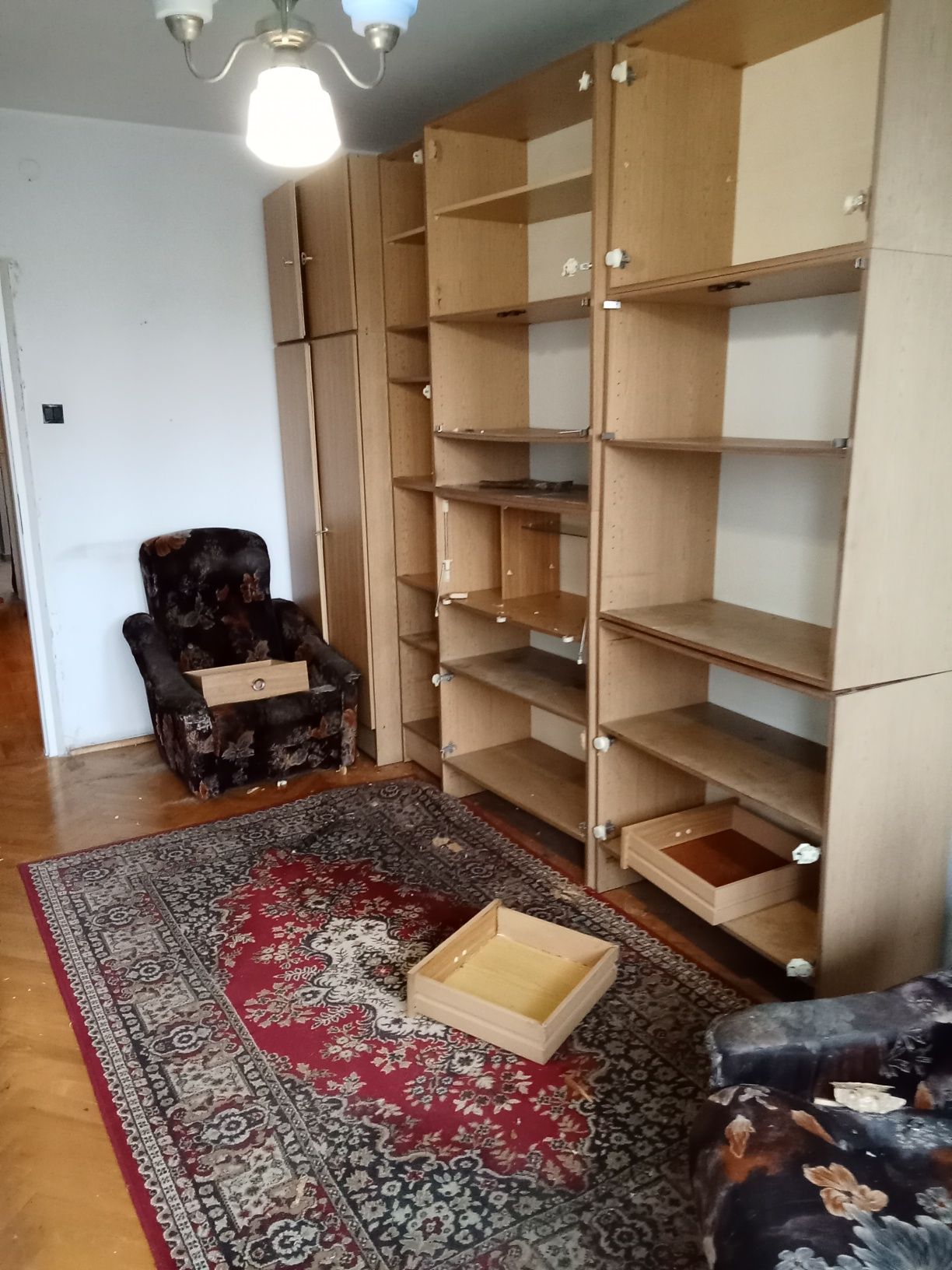 Sprzątanie    Utylizacja Mebli   Transport