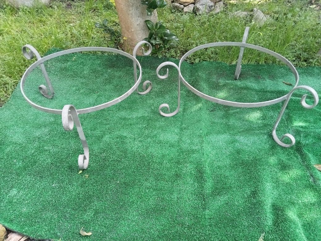 Suporte de vaso em ferro