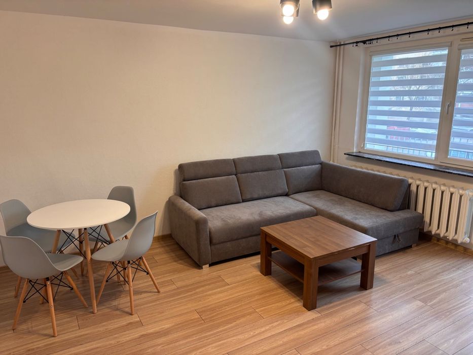 Wynajmę mieszkanie - 2 pokoje, 44m2, parter, Os. Konstytucji 3 Maja