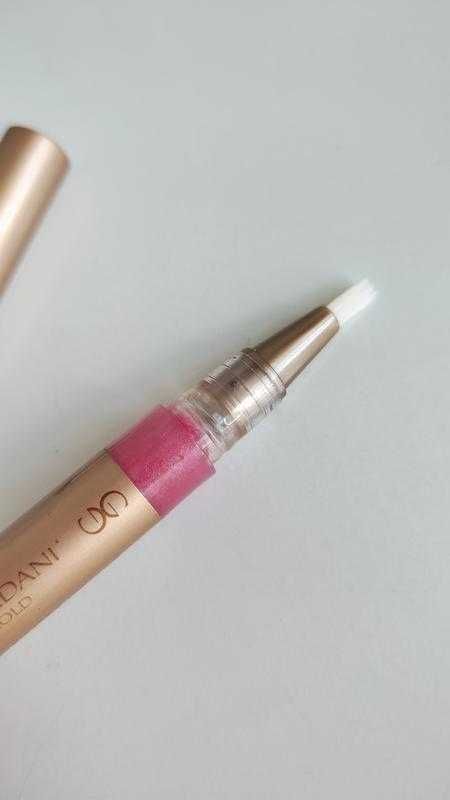 Блеск для губ с кистью Оriflame giordani gold