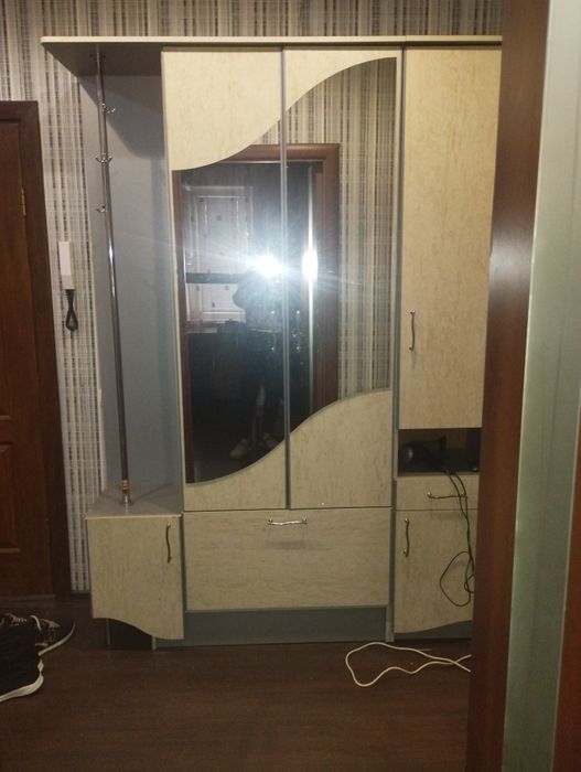 Прихожа  1,2*1,9