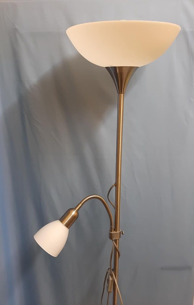 Lampa     stojąca