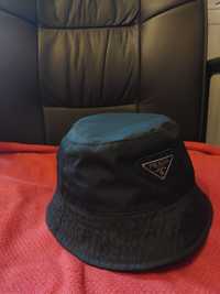 Prada bucket hat czarna