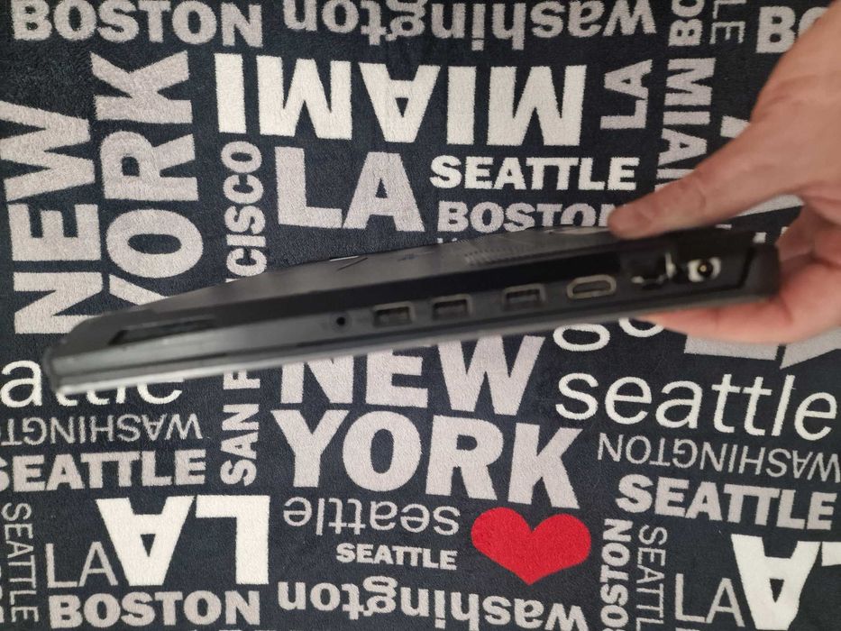 Asus TAF FX504D/IPS 120Hz/ i5-8300H/8DDR4/SSD256/GeF GTX 1050 4 ГБ