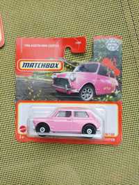 Model kultowego samochodu Mini Pink od Matchebox