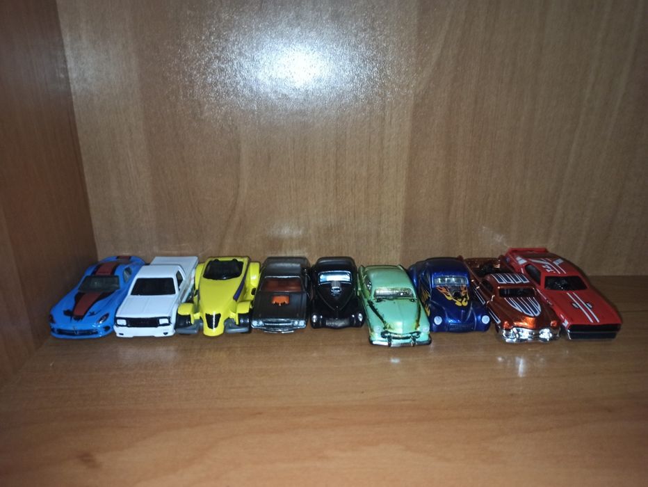 Лот всих наявних моделей Hot Wheels, Matchbox, Poster Cars M2 Machine