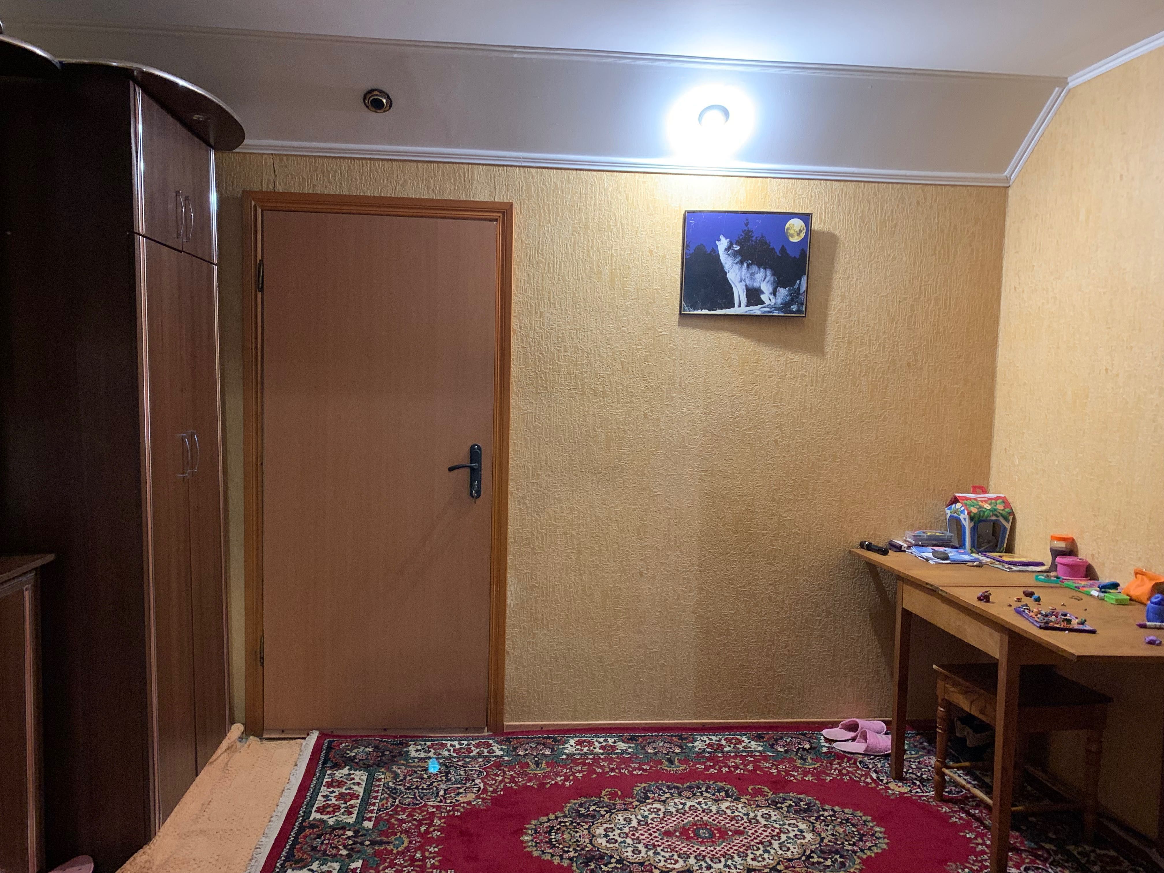 Продається будинок у Центрі міста з виходом до річки