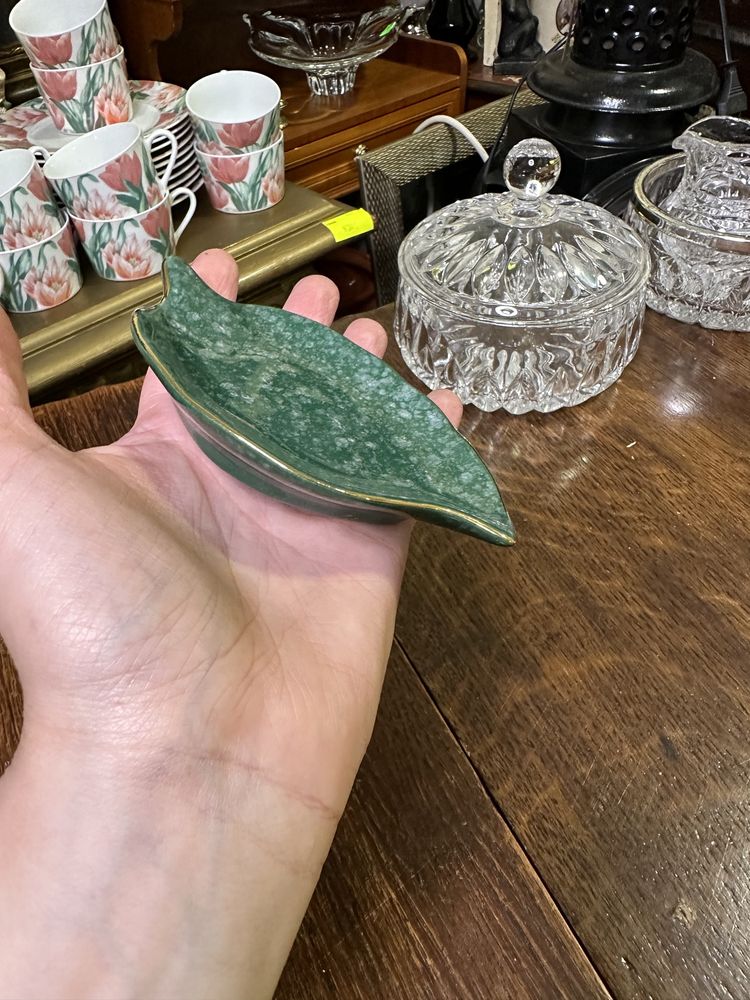 Mała dekoracja podstawek porcelanowa liść listek Bavaria zielony 428
