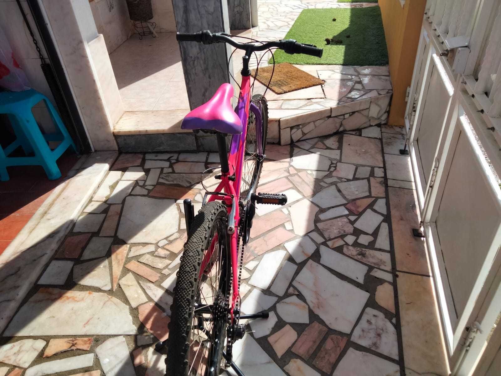 Bicicleta menina