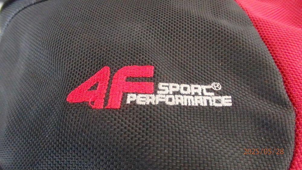 Torba na ramię i do ręki firmy 4F.