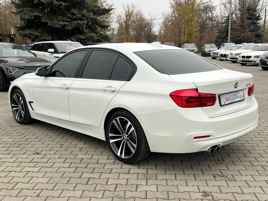 BMW 320i №3791 (ВНЕСОК від 10%) Альянс Авто Кривий Ріг