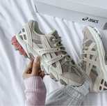 Кросівки asics, жіночі кросівки