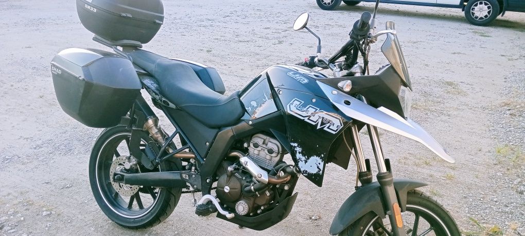 UM 125 DSR adventure 15cv