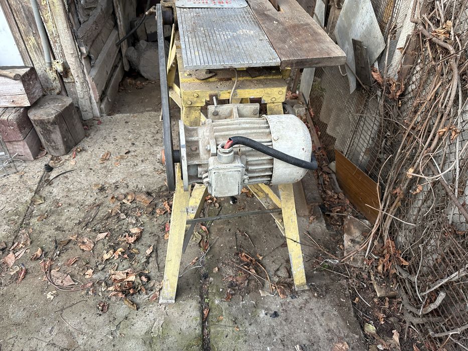 Пилораму с мотором