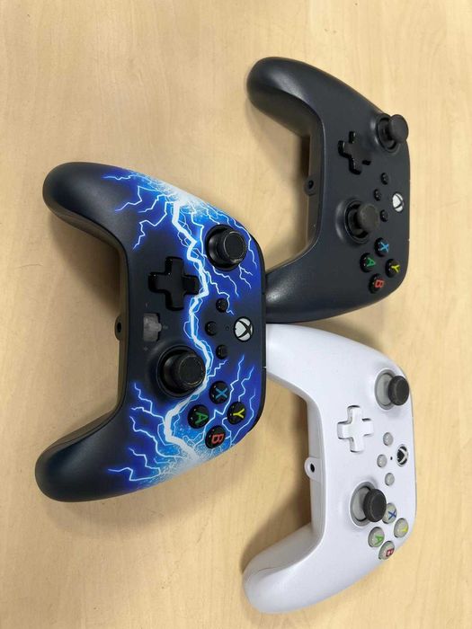 Pad xbox marki PowerA micro usb