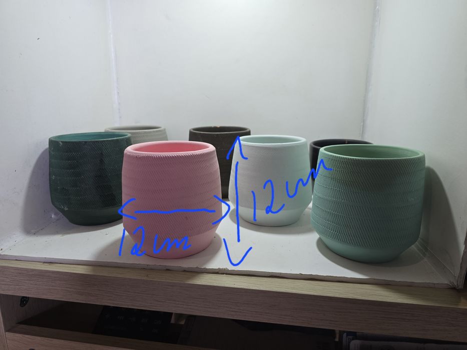 Vasos pintados de barro