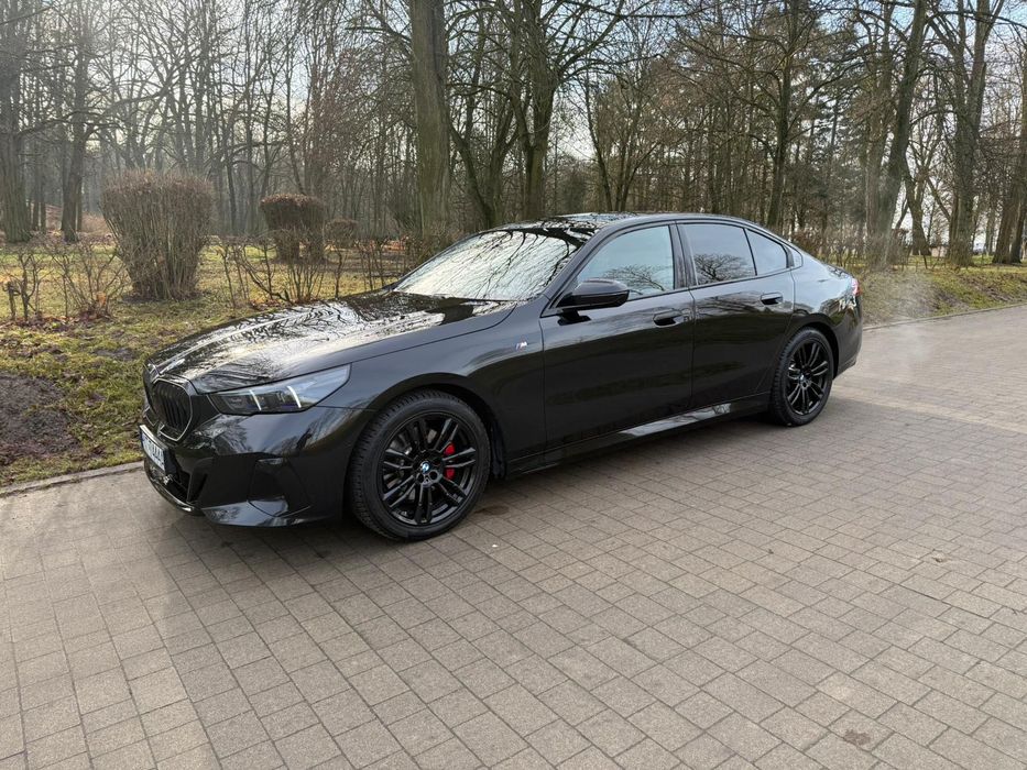 Auto Ślubne Piękne Czarne BMW 5 G60 1100zl!