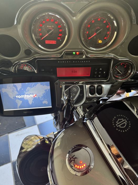 Harley Davidson street glide cvo