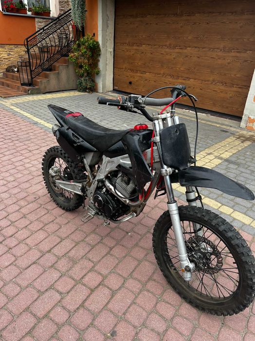 Cross Loncin 200cc