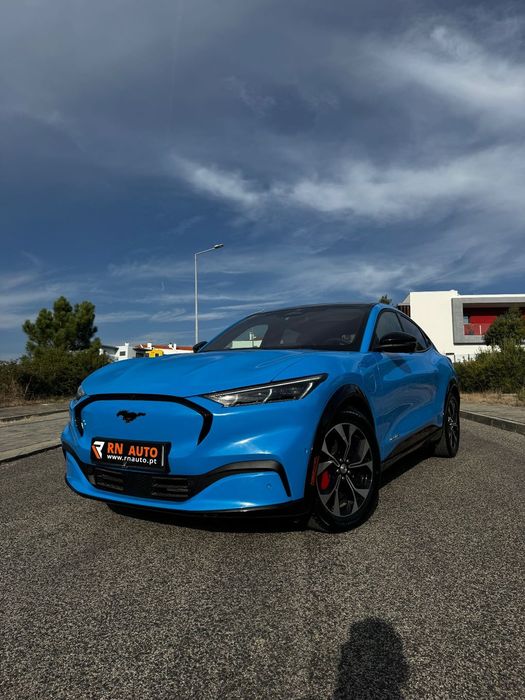 Ford Mustang Mach-E 75.7 kWh Premium AWD