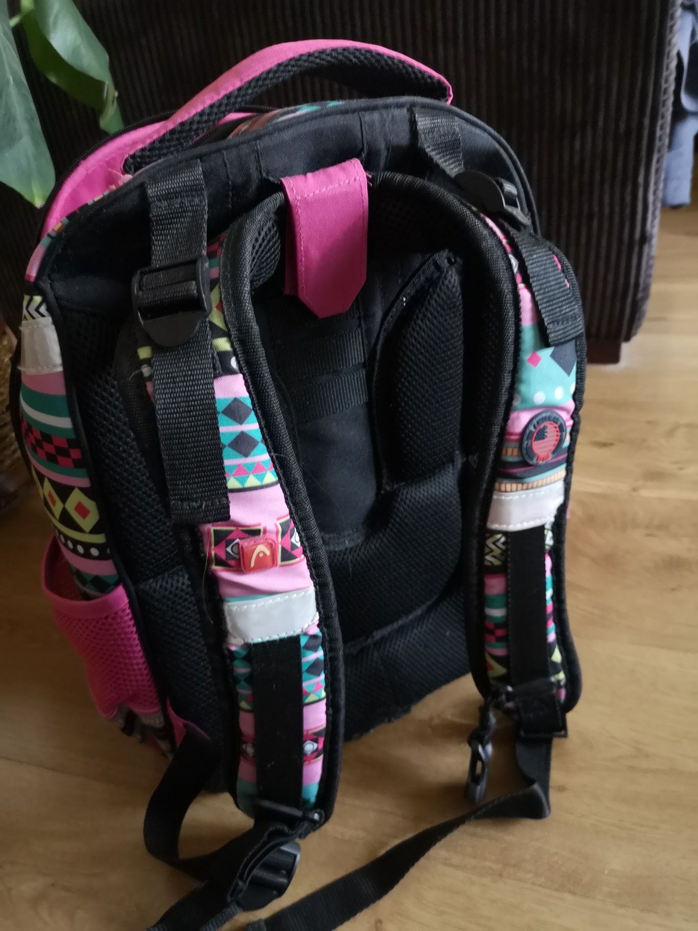 Head tornister sztywny twardy plecak duży torba walizka różowy naszywk