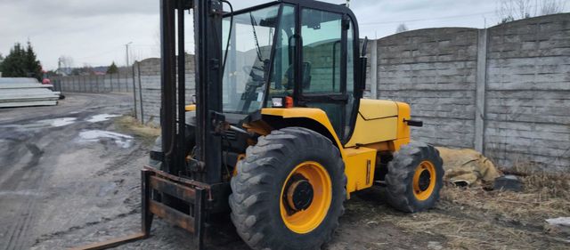 Wózek widłowy terenowy JCB 4x4 926 widlak