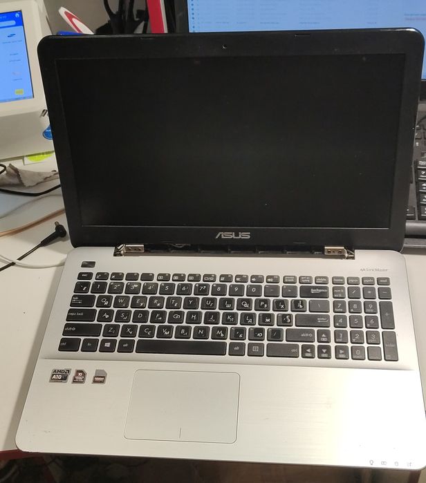 Ноутбук Asus x555d ОЗУ 8, Ssd 250