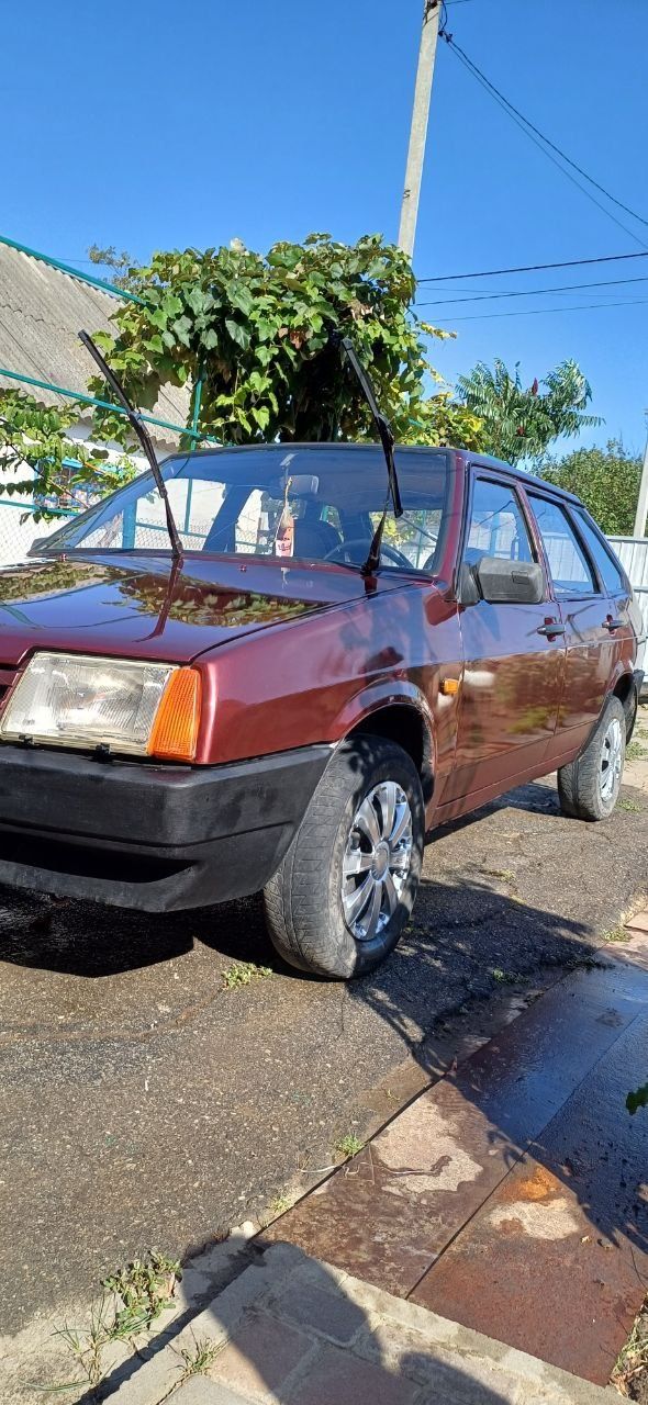 Продам ВАЗ 21093