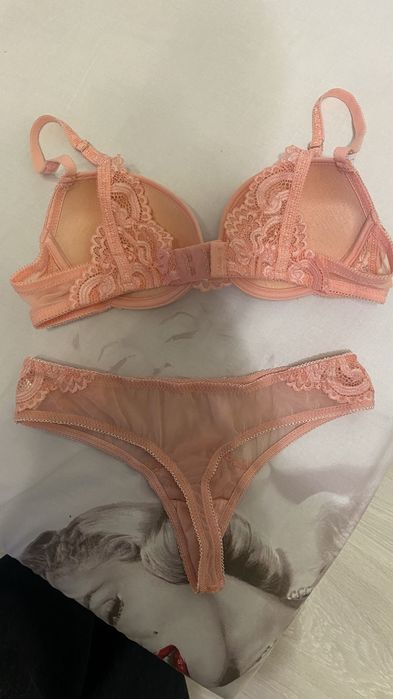 Продам комплект жіночий