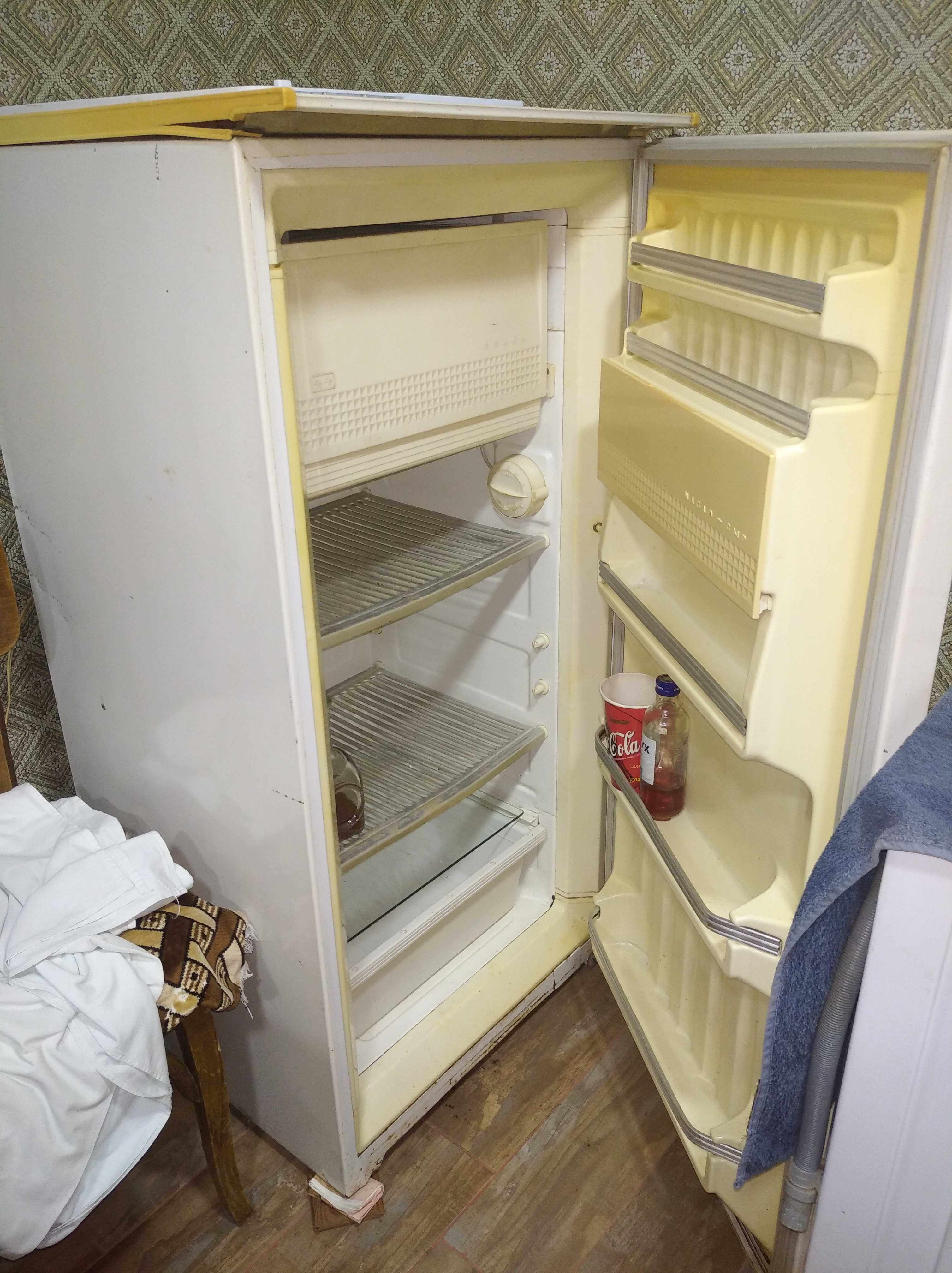 Продам побутовий холодильник б/в