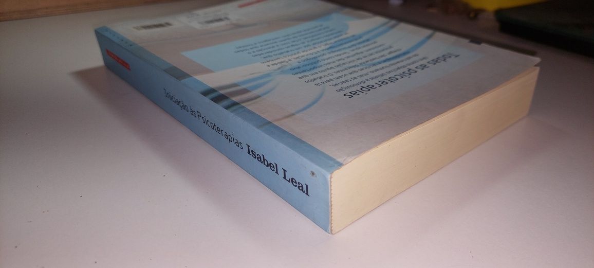 Iniciação às Psicoterapias - Isabel Leal
