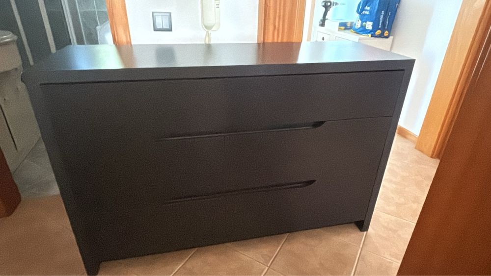 Comoda ikea preta