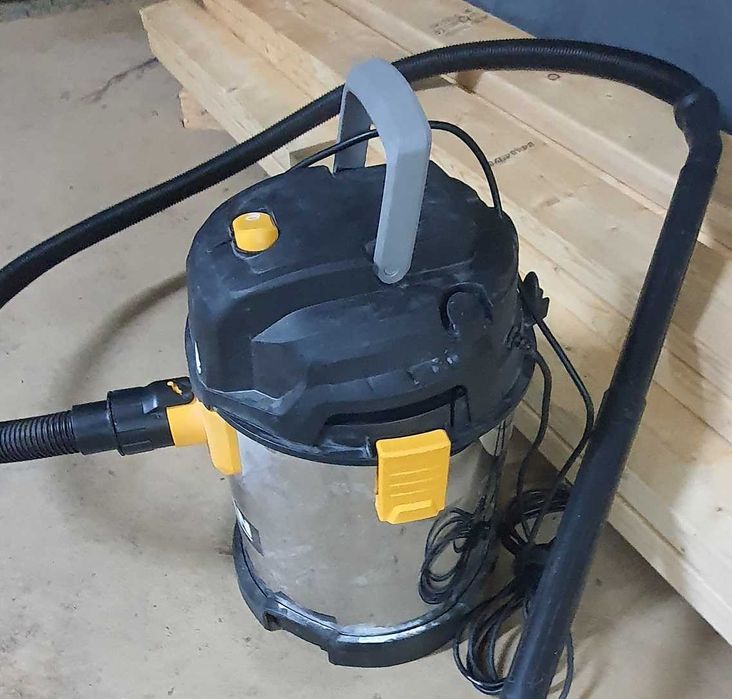 Odkurzacz warsztatowy jak nowy TITAN 20L