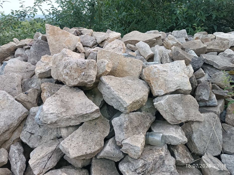 Камінь кар'єрний, піщаний для будівництва