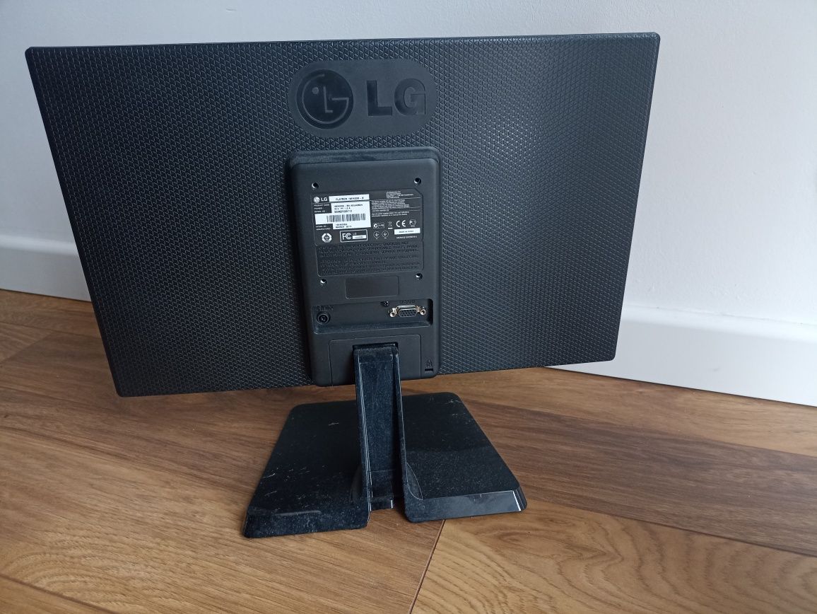 Monitor LCD LG Flatron 19EN33S 19"