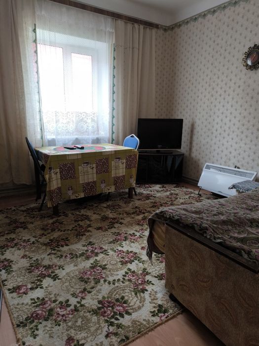 Продаж добротного цегляного  будинку