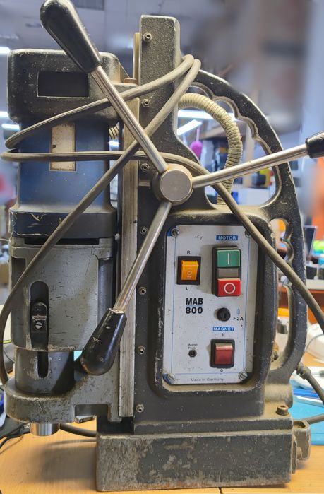 Свердлильий верстат на магнітному підставі BDS MASCHINEN MAB 800