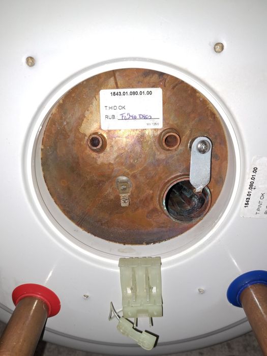 Termoacumulador cobre com fuga para peças