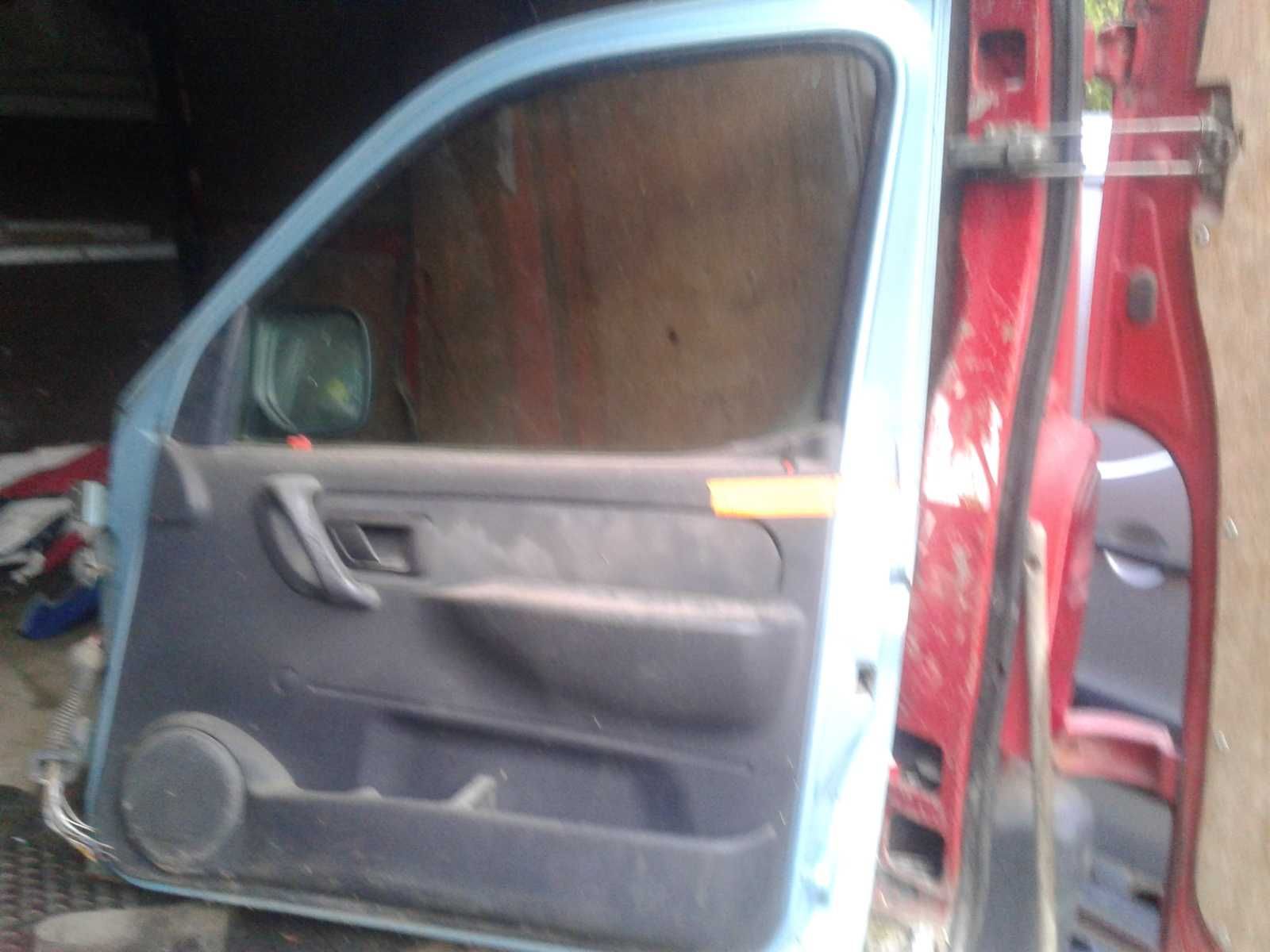 Peugeot Partner 1 FL Citroen Berlingo Drzwi Lewe Prawe Przesuwne Srebr