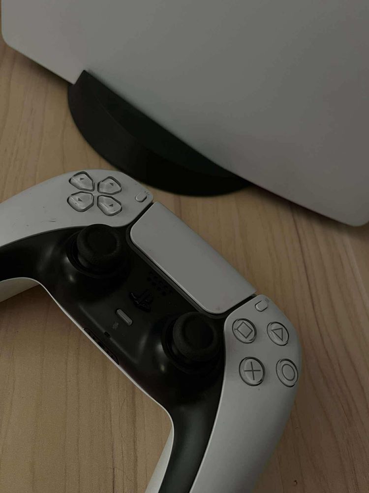 PS5 z napędem bardzo zadbana