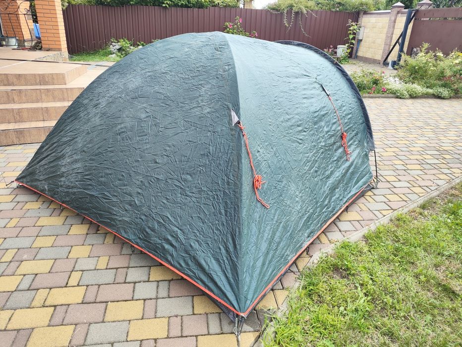 Палатка  Gelert Rocky 4 Dome Tent