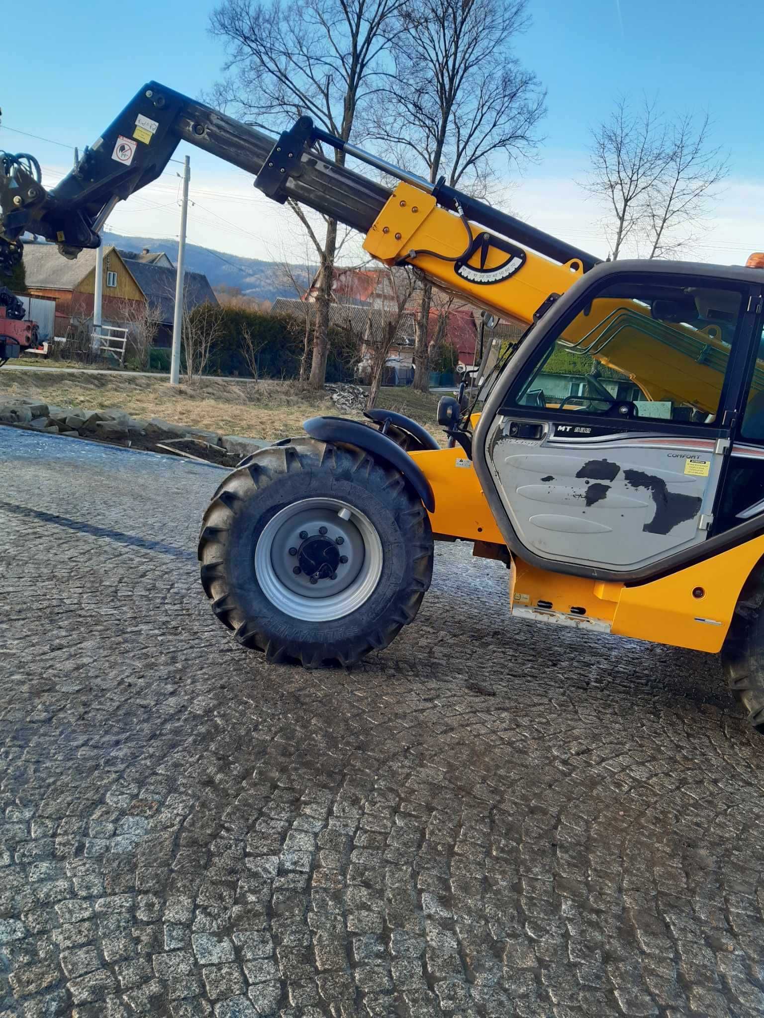 Ładowarka teleskopowa Manitou MT932